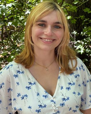 Photo of Veronica Genova, Pre-Licensed Professional