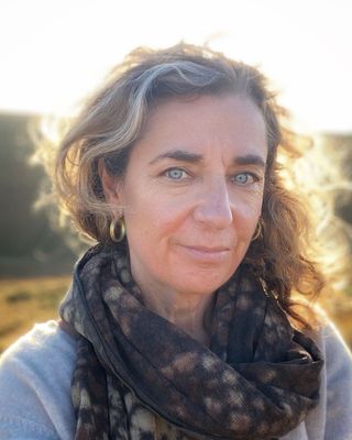 Photo of Justine F Corrie, Psychotherapist, MA, MUKCP