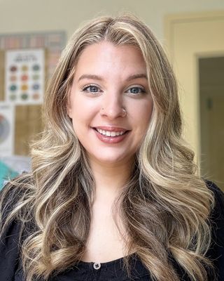 Photo of Leigha Rogers, Art Therapist, LCAT, ATR-BC