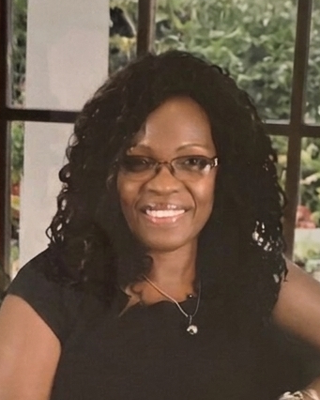 Photo of Fanta Mian, Psychiatric Nurse Practitioner