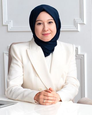 Photo of Hatice Hashemi, Clinical Social Work/Therapist, MSW, RSW