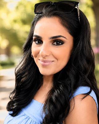 Photo of Veronica Netniss, Associate Professional Clinical Counselor, MEd, MS, APCC
