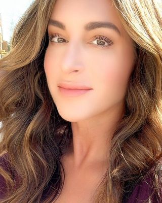 Photo of Leslie Bow, Pre-Licensed Professional, MFTI, CADC-I