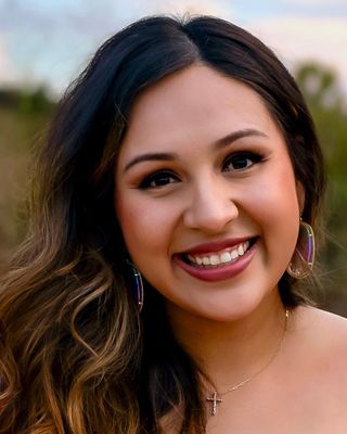 Photo of Victoria Mireles, Marriage & Family Therapist, LMFT-S, MMFT