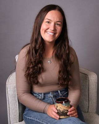 Photo of Kaitlynn DeBruyn - Serenity Ridge Therapy, Registered Psychotherapist (Qualifying), MACP