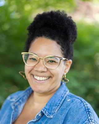 Photo of Alexandra Reynolds, Marriage & Family Therapist, MS, LMFT