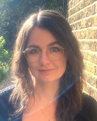Photo of Jessica Mandy, Psychotherapist, MA, MBACP