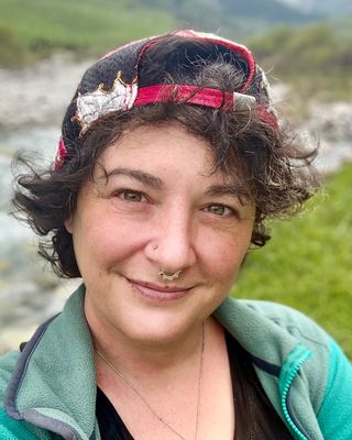Photo of Sho Glick, Licensed Mental Health Counselor Associate, MA, LMHCA, P-RDT