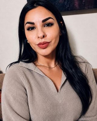 Photo of Yennifer Valencia, Licensed Clinical Professional Counselor, LCPC