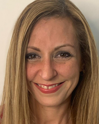 Photo of Damaris Negron, Psychologist, LCP