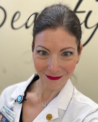 Photo of Julia Nuzzo, Psychiatric Nurse Practitioner, APRN-CN, PMHNP