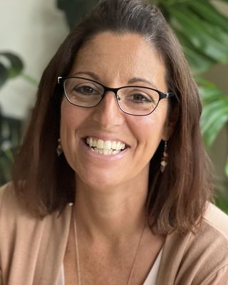 Photo of Vikki Eyre - Vikki Cohen, Psychologist, DCounsPsych, HCPC - Couns. Psych.