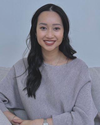 Photo of Sally Li, Psychologist, MEd, RPsych