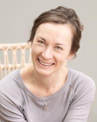 Photo of Lii Brooke, Counsellor, MBACP