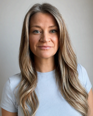 Photo of Andrea Collins - Anxiety, Depression, High Stress Careers - Andrea, Pre-Licensed Professional
