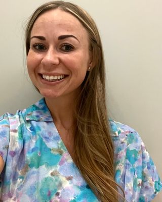 Photo of Dr Sophie Cripps, Psychologist, PsychD, HCPC - Clin. Psych.