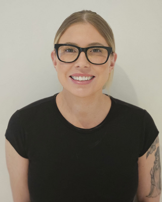 Photo of Lauren Erdwin, Counsellor, MBACP