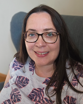 Photo of Lisa Johnston, Psychotherapist, MIACP