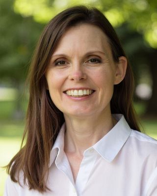 Photo of Mary Lee Knox-Bauer - Sparks Counselling , Registered Psychotherapist (Qualifying), RP (Q), CCC, MACP, BA