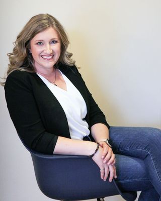 Photo of Lindsey Meyers, Counselor in Oakbrook Terrace, IL