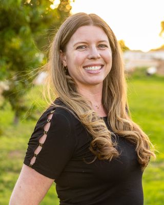 Photo of Heather M Richards, Marriage & Family Therapist, LMFT, MS MFT, BA Psyc