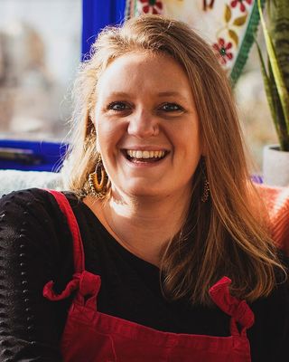 Photo of Heather Sanderson, Psychotherapist, UKCP Trainee