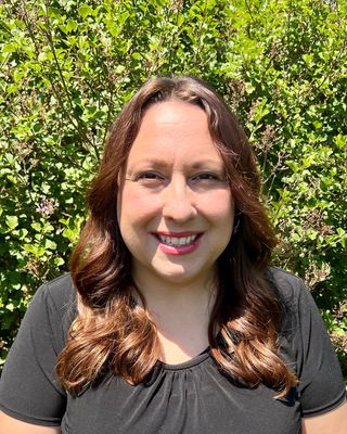 Photo of Carrie Leak, Clinical Social Work/Therapist, MSW, LCSW