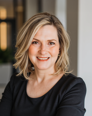 Photo of Julie Flannagan, Marriage & Family Therapist, LMFT