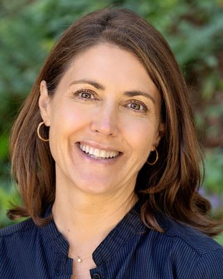 Photo of Shannon Claire McGilloway, Marriage & Family Therapist, MA, MFT