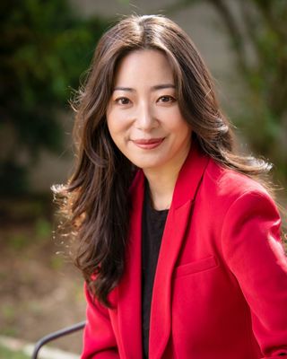 Photo of Michelle Kim, Licensed Professional Counselor in Glen Ellyn, IL