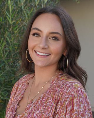 Photo of Julia Jermyn, Pre-Licensed Professional
