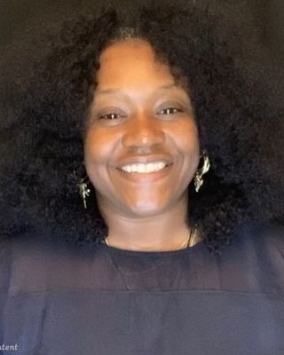 Photo of Chavekka Edwards, Counselor, LMHC