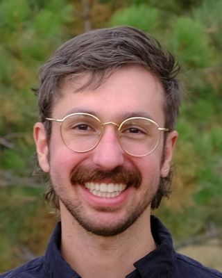 Photo of Dr. Aaron Stusser, Pre-Licensed Professional, PsyD