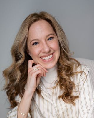 Photo of Dr. Jaclyn Hillis-Mascia, Psychologist, Psy.D.