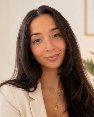 Photo of Danya Hilmi - ADHD • Anxiety • Culture • Depression, Danya Hilmi, Pre-Licensed Professional