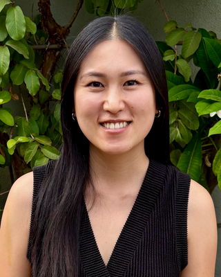 Photo of Vivian Kwok, Marriage & Family Therapist, LMFT