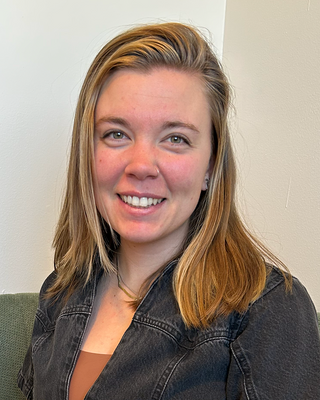 Photo of Emily Shannon, Pre-Licensed Professional