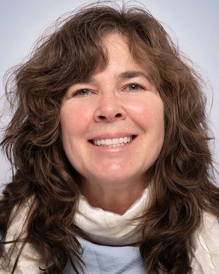Photo of Elisabeth Steiner-Smith, LICSW, Clinical Social Work/Therapist
