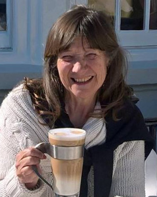 Photo of Dee Maddox-Hinton, Counsellor in Abingdon, England