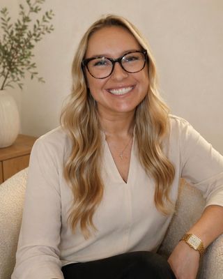 Photo of Maria Ortiz, Licensed Mental Health Counselor, MS, LMHC, CEDS