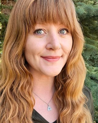Photo of Shannon Lawrence, Counsellor, MACP, CCC, BA hons