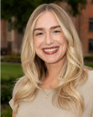 Photo of Samantha Slusser, Psychiatric Nurse Practitioner, PMHNP, CRNP
