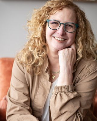 Photo of Tracey L Mofidi, Counselor, MS, LMHC, EMDR, CTS