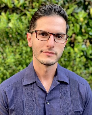 Photo of Roberto Sánchez, MA, AMFT, Marriage & Family Therapist Associate