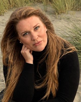 Photo of Darcy Ford, Marriage & Family Therapist Associate, AMFT, APCC