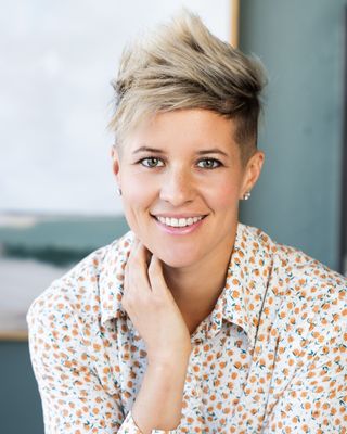 Photo of Ali Thompson, Clinical Social Work/Therapist, LMSW