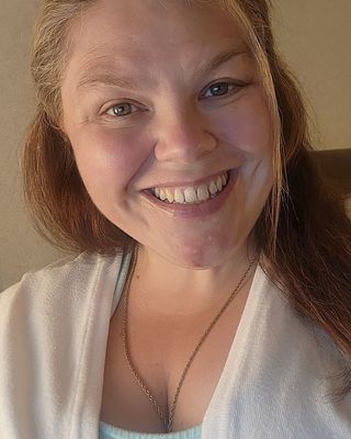 Photo of Kelly Mullens, Licensed Independent Social Worker, MSW, LISW