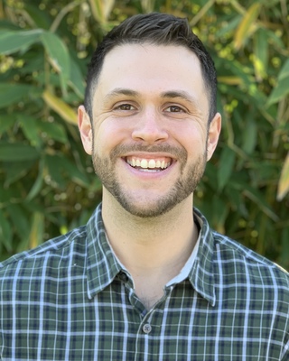 Photo of Maxwell Sears, Licensed Professional Counselor in Eugene, OR