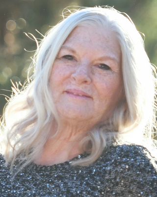 Photo of Jan Robles, Licensed Professional Counselor, MA, LPC, NCC