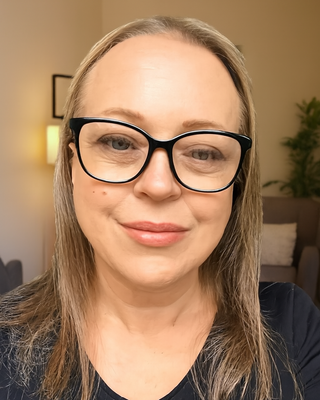 Photo of Lynne Jones, Counsellor, BACP